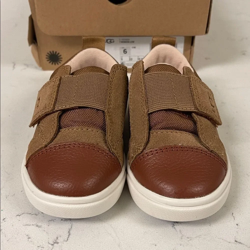 UGG T Renton Low Boys Velcro Shoes Chestnut Size 6 Worn Once